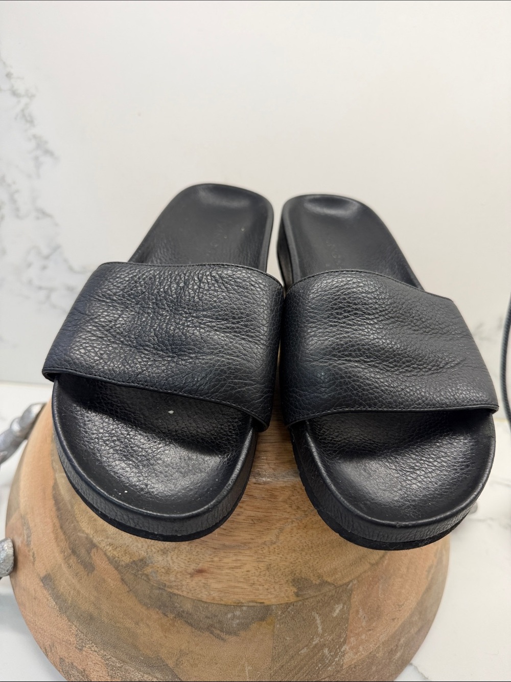 Vince unisex Black Slide Sandals - Classic Leather Look